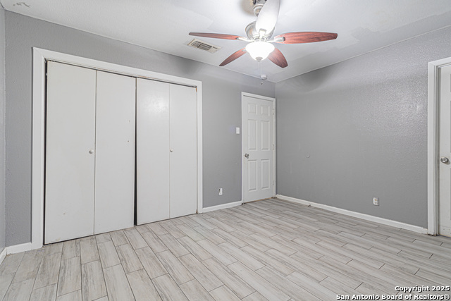 Image 18 of 27 For 5714 Windyhill