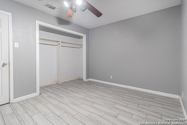 Image 25 of 27 For 5714 Windyhill