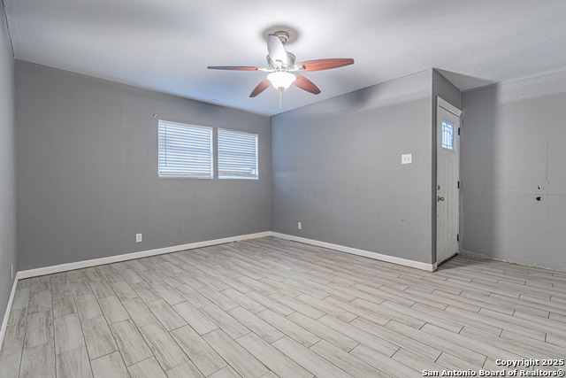 Image 4 of 27 For 5714 Windyhill