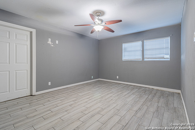 Image 5 of 27 For 5714 Windyhill