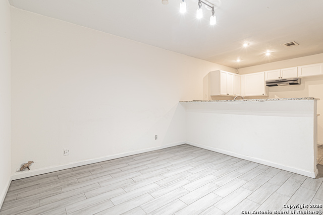 Image 9 of 27 For 5714 Windyhill