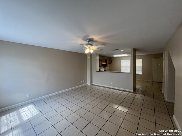 Image 4 of 28 For 5202 Fountain Lake