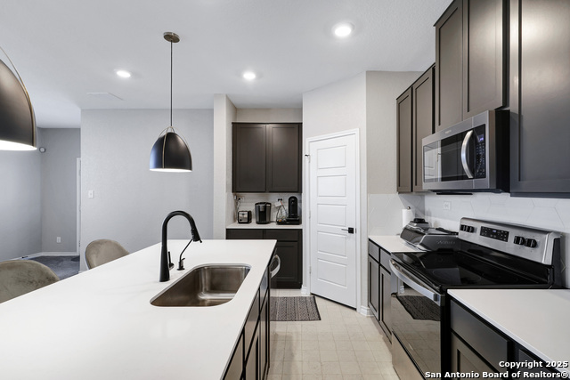 Image 13 of 28 For 4910 Ocean Wave