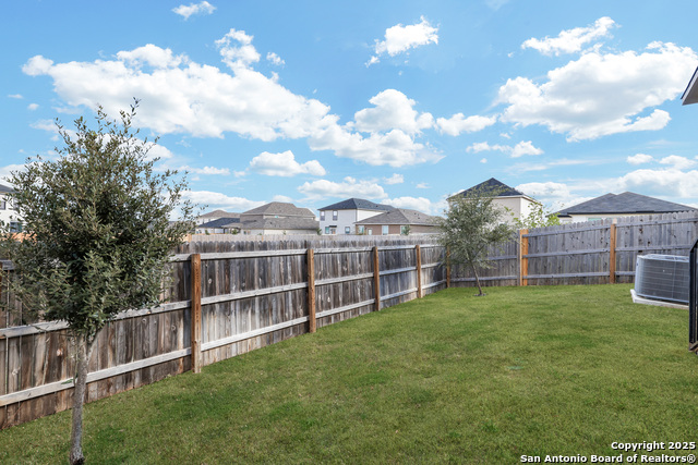 Image 27 of 28 For 4910 Ocean Wave