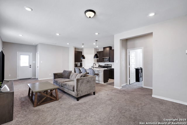 Image 5 of 28 For 4910 Ocean Wave