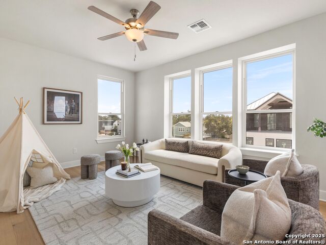 Image 17 of 45 For 503 Burrus Place