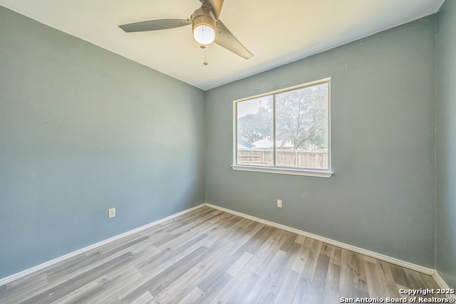 Image 17 of 21 For 3501 Ridge Knoll