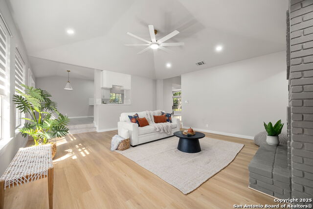 Image 11 of 50 For 15743 Dawn Crest