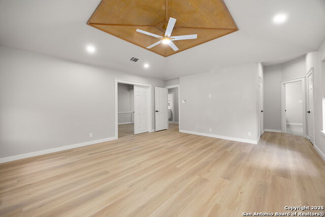 Image 21 of 50 For 15743 Dawn Crest