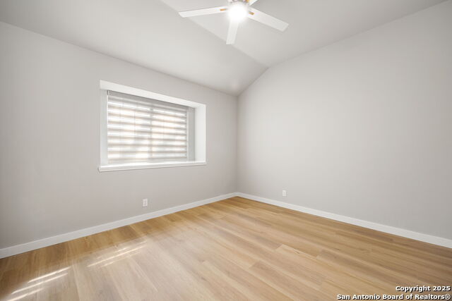 Image 33 of 50 For 15743 Dawn Crest