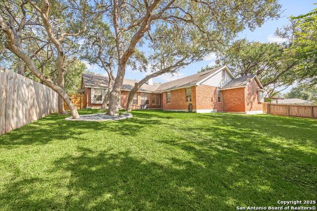 Image 41 of 50 For 15743 Dawn Crest