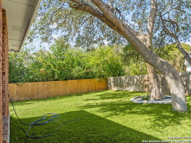 Image 46 of 50 For 15743 Dawn Crest