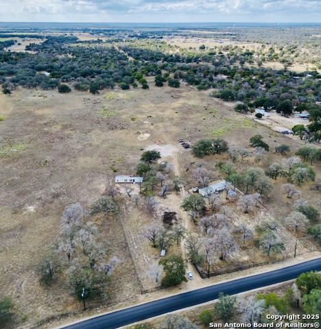 Image 11 of 13 For 201 Mariposa Ln