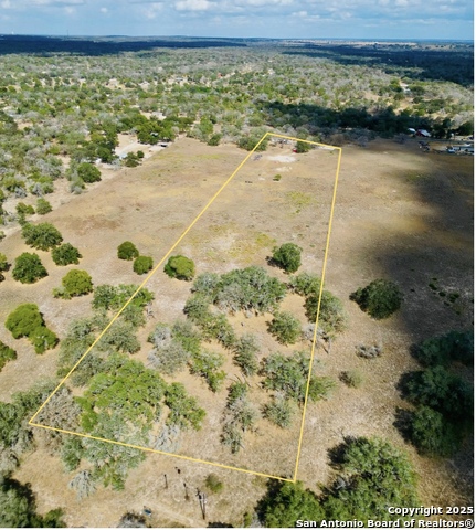 Image 2 of 13 For 201 Mariposa Ln