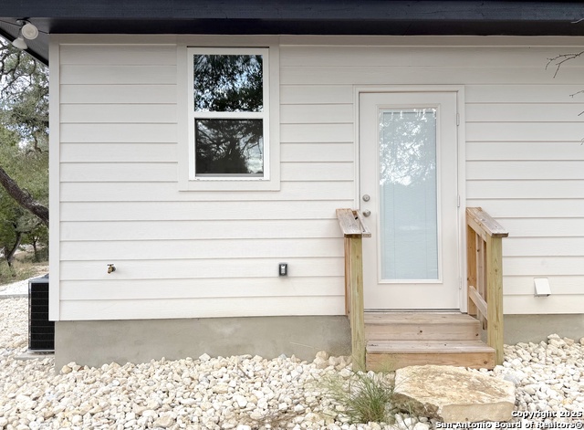 Image 28 of 31 For 770 Buck Run