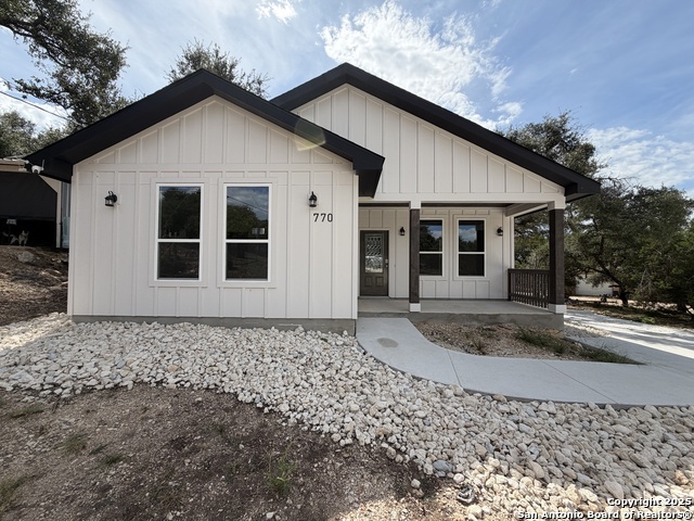 Image 4 of 31 For 770 Buck Run