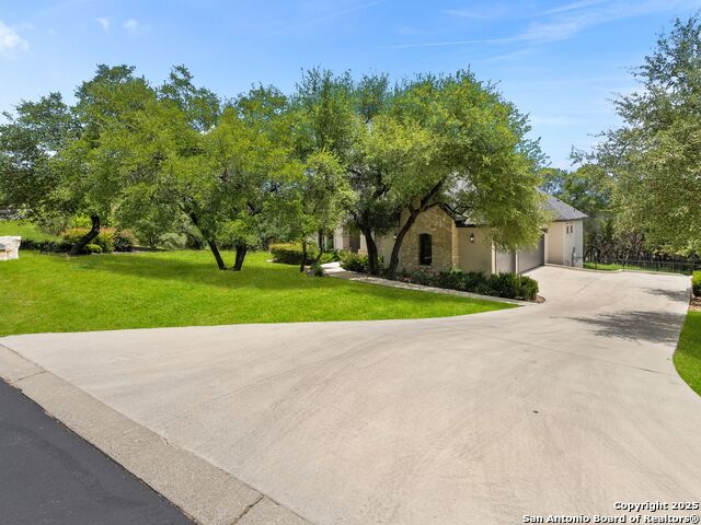 Image 41 of 47 For 8822 Falcon Pl