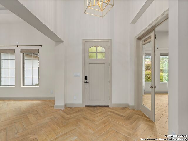 Image 5 of 47 For 8822 Falcon Pl