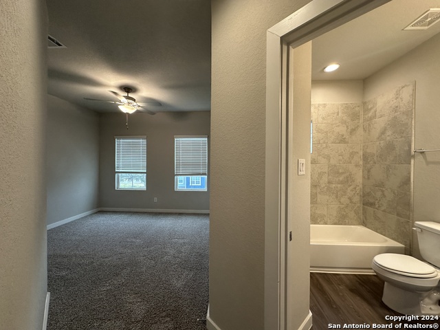 Listing photo id 11 for 13326 Rowdy Cove  102