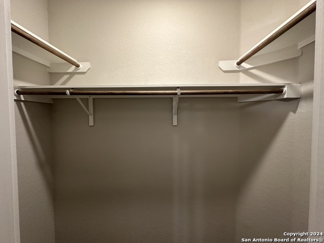 Listing photo id 19 for 13326 Rowdy Cove  102