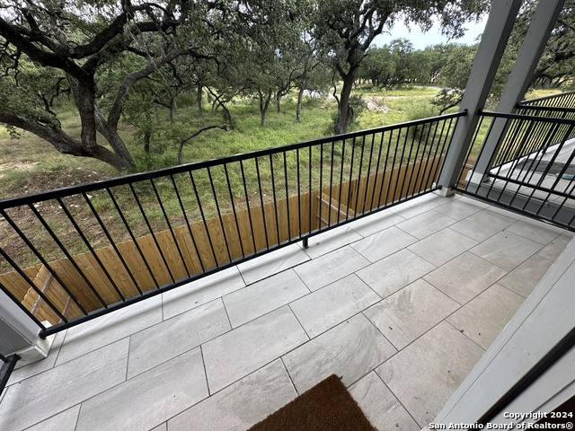 Listing photo id 22 for 13326 Rowdy Cove  102