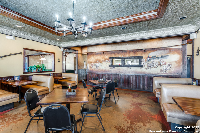 Listing photo id 10 for 11985 Us Highway 87 W