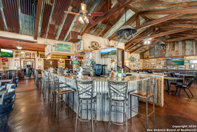 Listing photo id 7 for 11985 Us Highway 87 W