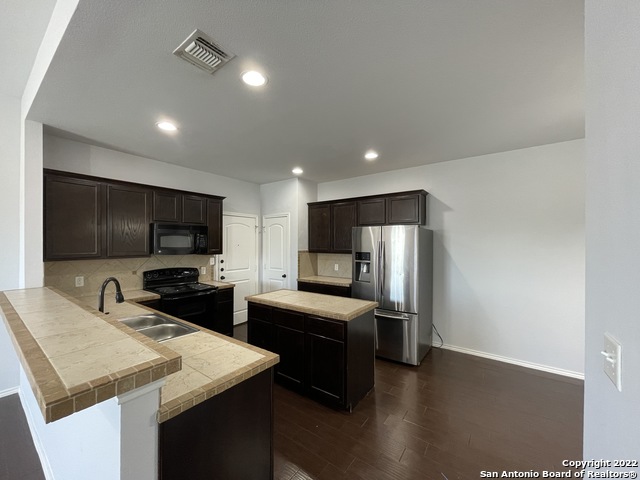 Image 4 of 16 For 918 Brown Rock Dr