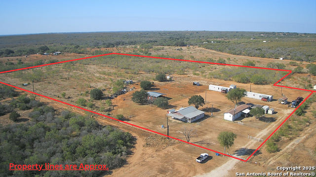Details for 179 Pr 6624  , Devine, TX 78016