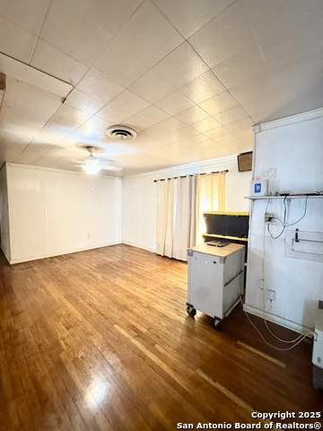 Image 13 of 16 For 607 W Theo Ave