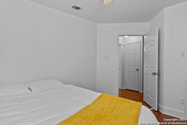 Image 28 of 33 For 11306 Forest Gleam