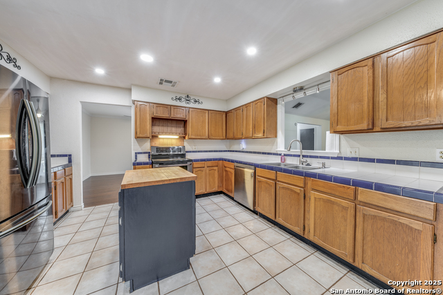 Image 13 of 26 For 13739 Wood  