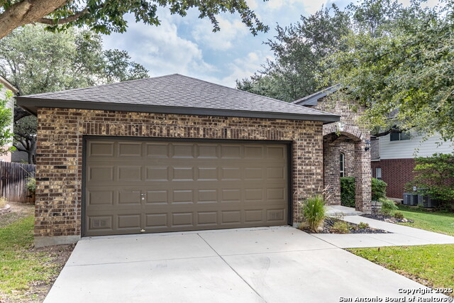 Image 2 of 34 For 10826 Belle Vere