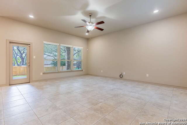 Image 5 of 34 For 10826 Belle Vere