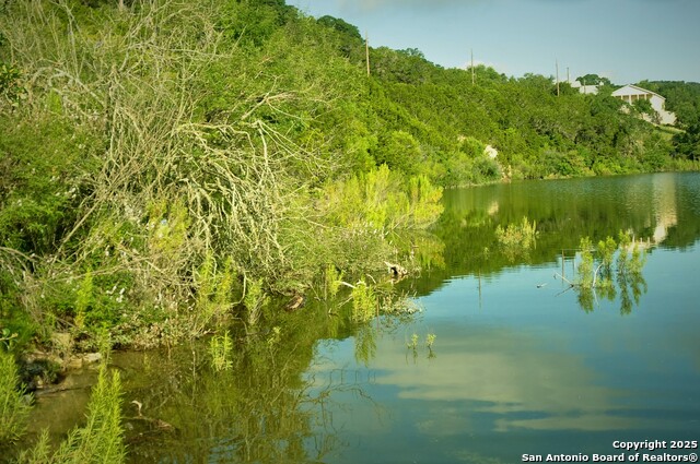 Details for 10&11 Plumb Cove, Lakehills, TX 78063