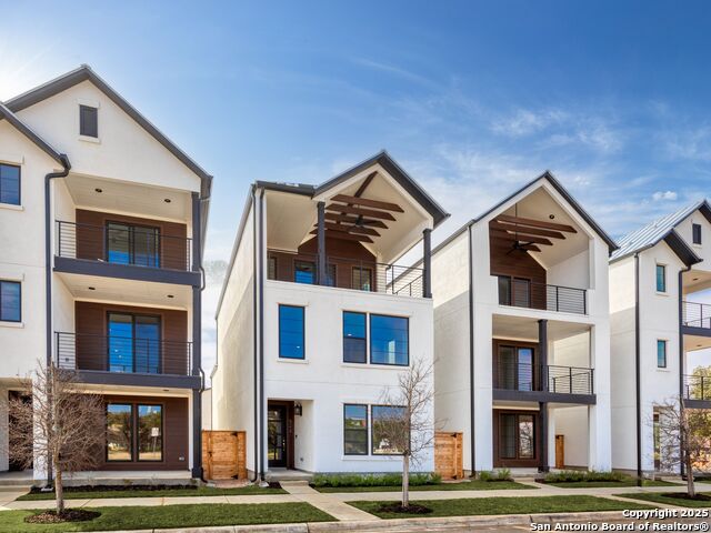 Image 3 of 41 For 550 Mcmonigal Place