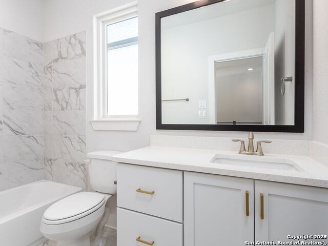 Image 34 of 41 For 550 Mcmonigal Place