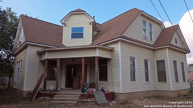 Details for 1602 Avenue U, Hondo, TX 78861