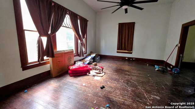 Image 4 of 8 For 1602 Avenue U