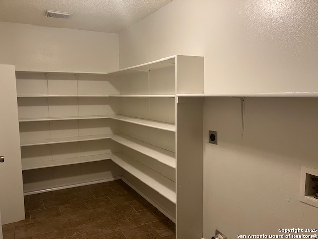 Image 10 of 18 For 5111 Colton Creek