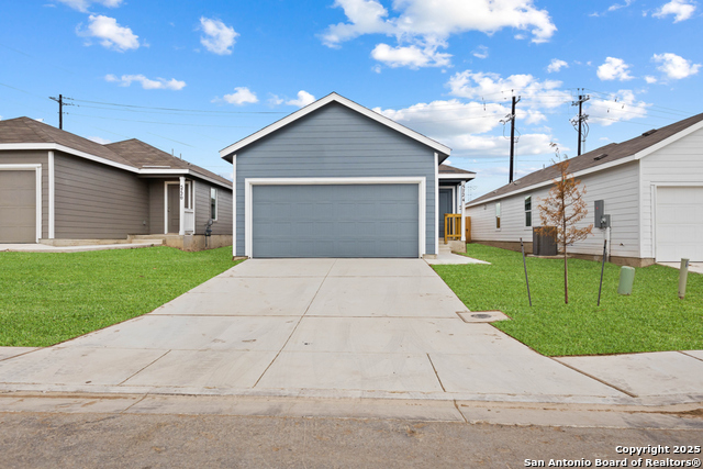 Details for 5724 Mangas Cir., Seguin, TX 78155