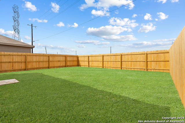 Listing photo id 14 for 5724 Mangas Cir.