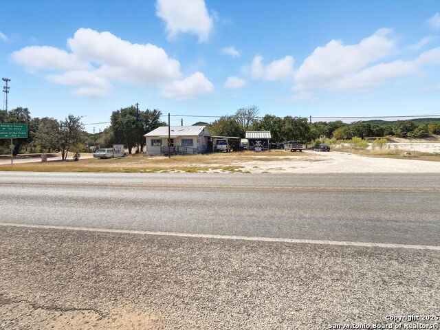 Details for 9030 Fm 1283, Lakehills, TX 78063