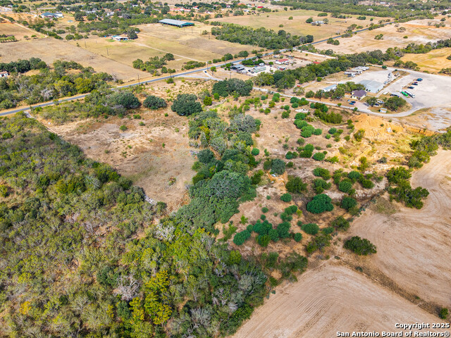 Listing photo id 4 for 17520 Jackel