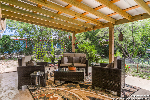 Listing photo id 20 for 103 Amber  