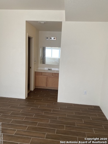 Image 11 of 16 For 11220 Center Point Rd