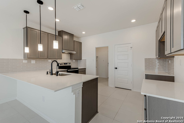 Image 12 of 44 For 14839 Vance Jackson Rd #503