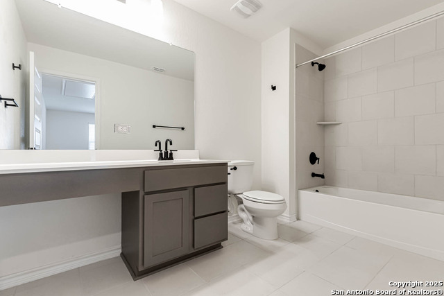 Image 34 of 44 For 14839 Vance Jackson Rd #503