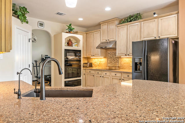 Image 14 of 43 For 9634 Jason Bend