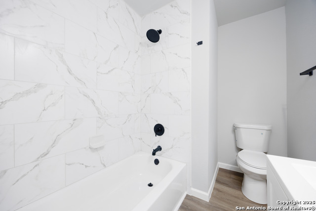 Image 20 of 34 For 107 Cornish